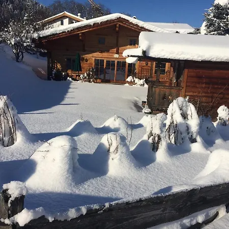 In Near Lifts * Kitzbühel